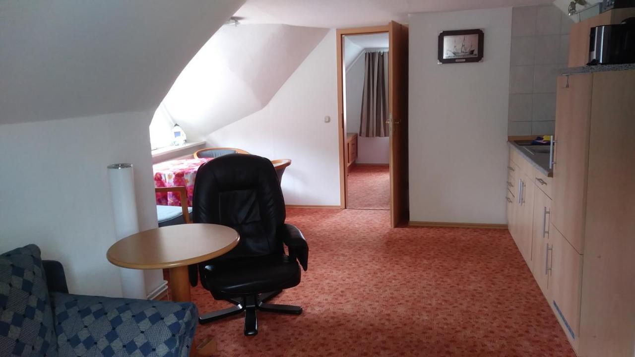 Urlaub Bei Hauenstein Apartment Борн Екстериор снимка
